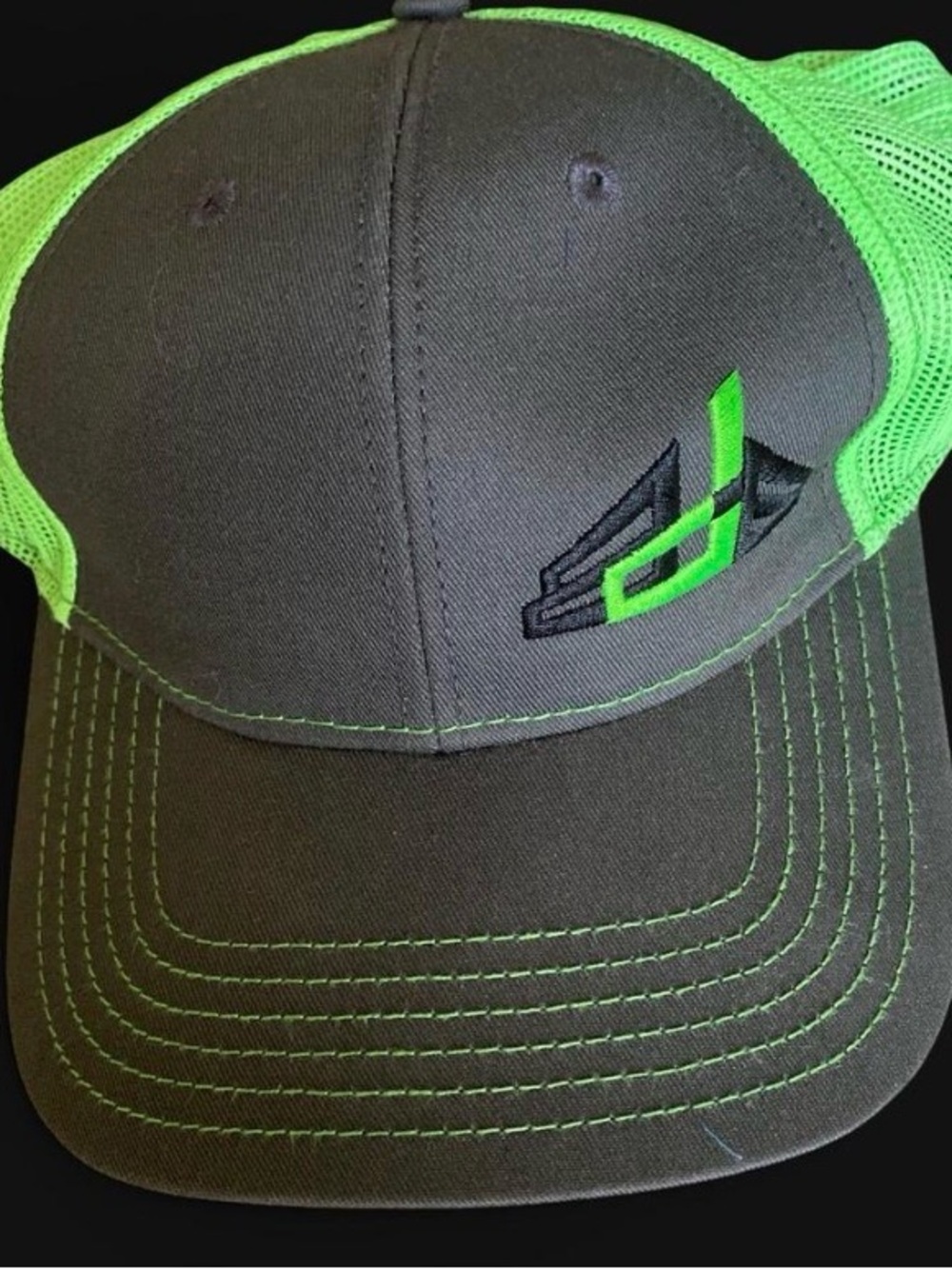 Kids Gray and Neon Green Mesh-Back Baseball Cap - Unbranded